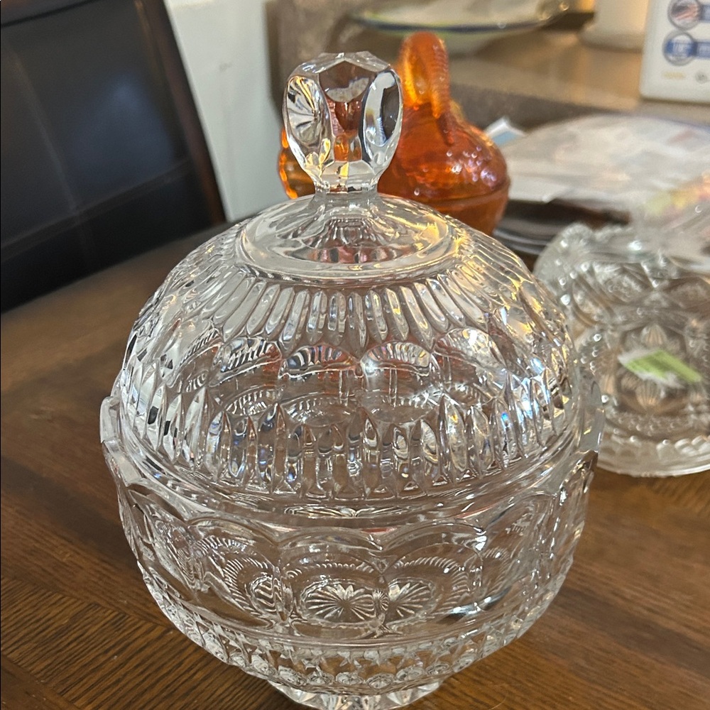 Elegant Crystal Glass Candy Dish